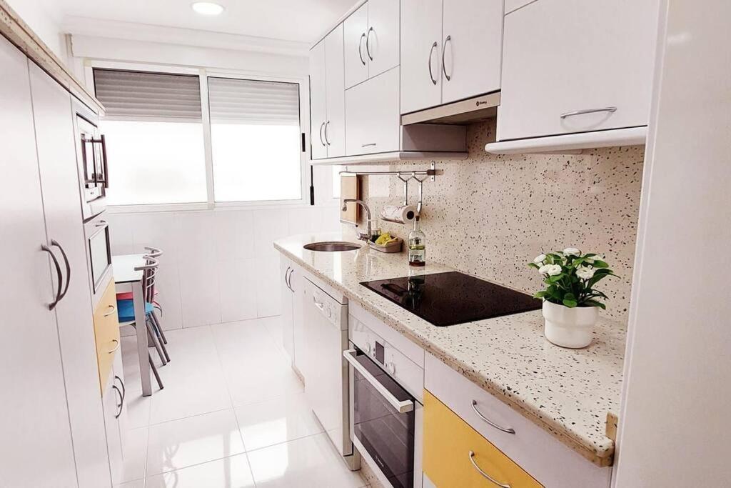 Acogedor Piso Cerca De La Playa Apartment Ceuta Luaran gambar