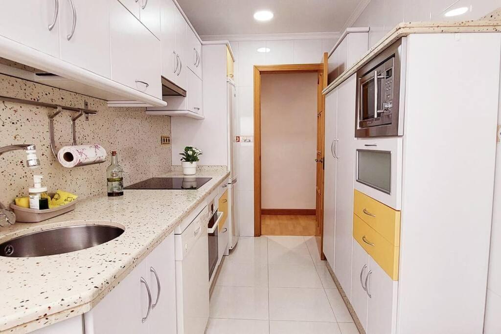 Acogedor Piso Cerca De La Playa Apartment Ceuta Luaran gambar